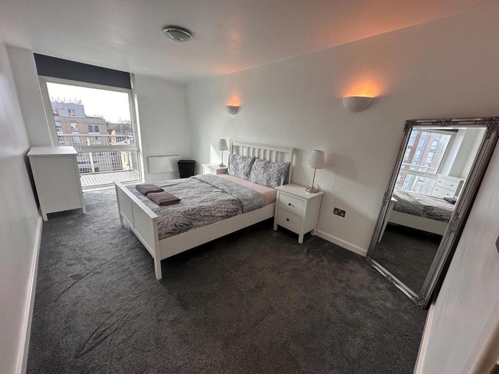 Recently Refurbished Apt Central Mk Free Parking Milton Keynes Exteriér fotografie